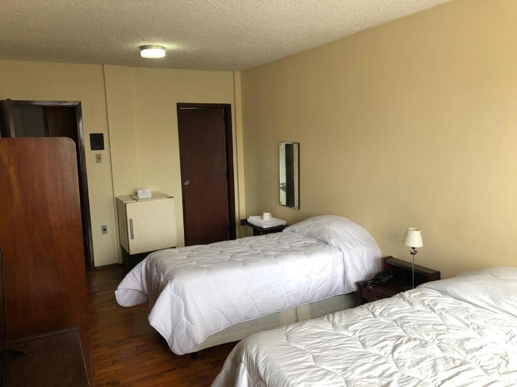 Hotel Estoril 佩洛塔斯 外观 照片