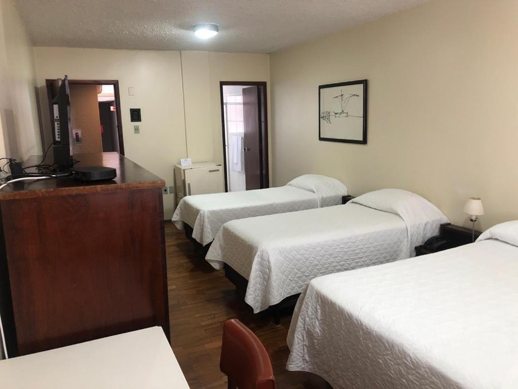 Hotel Estoril 佩洛塔斯 外观 照片
