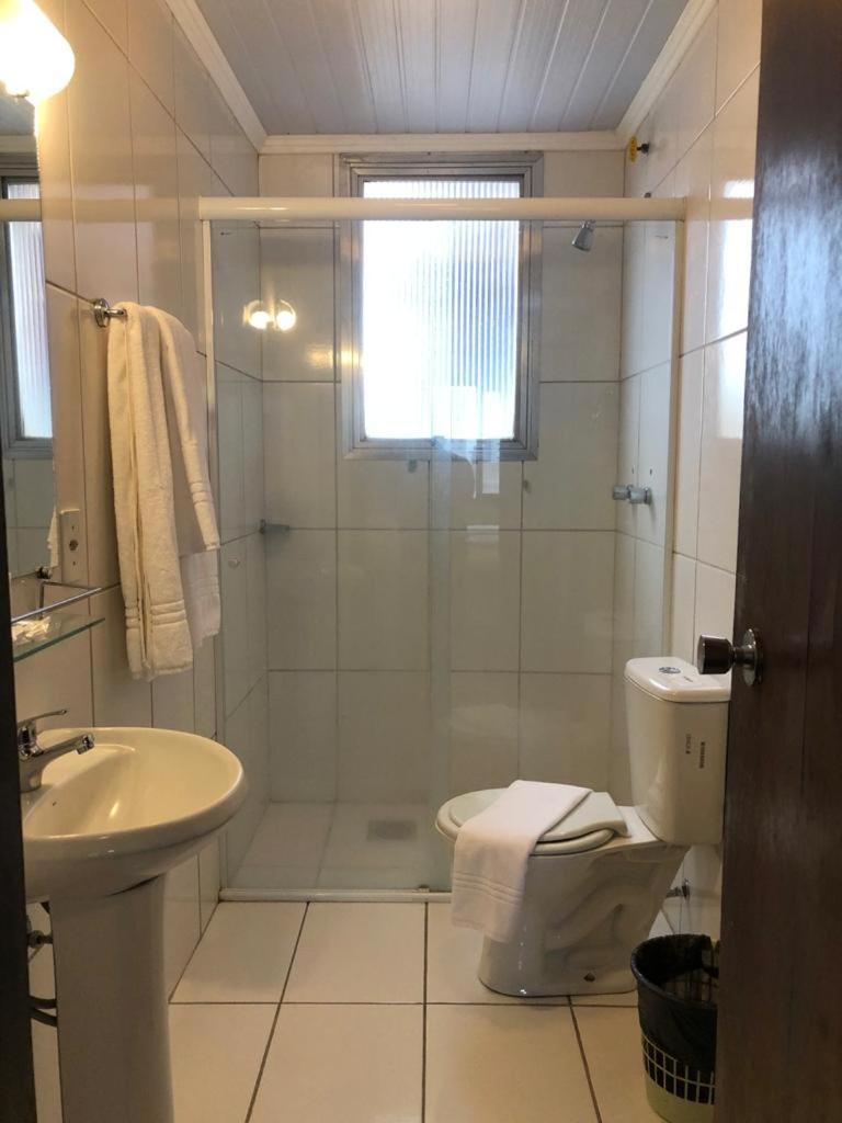 Hotel Estoril 佩洛塔斯 外观 照片